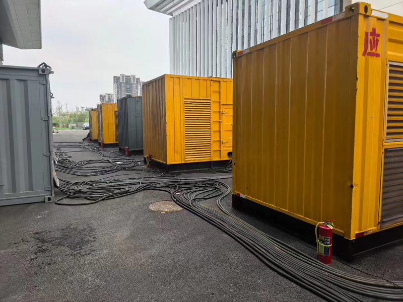 沙市不同季节柴油发电机组保养有哪些注意事项?