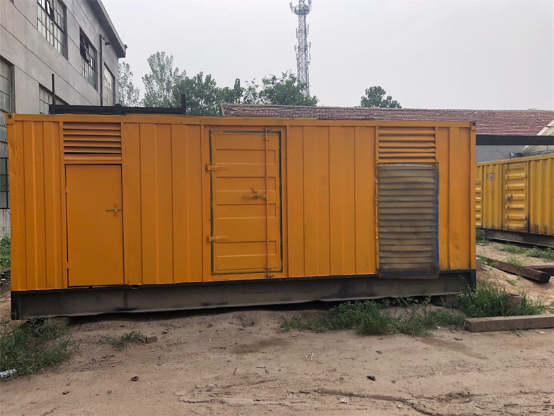 沙市柴油发电机如何判断新机油是否已经完全充满机油滤清器？